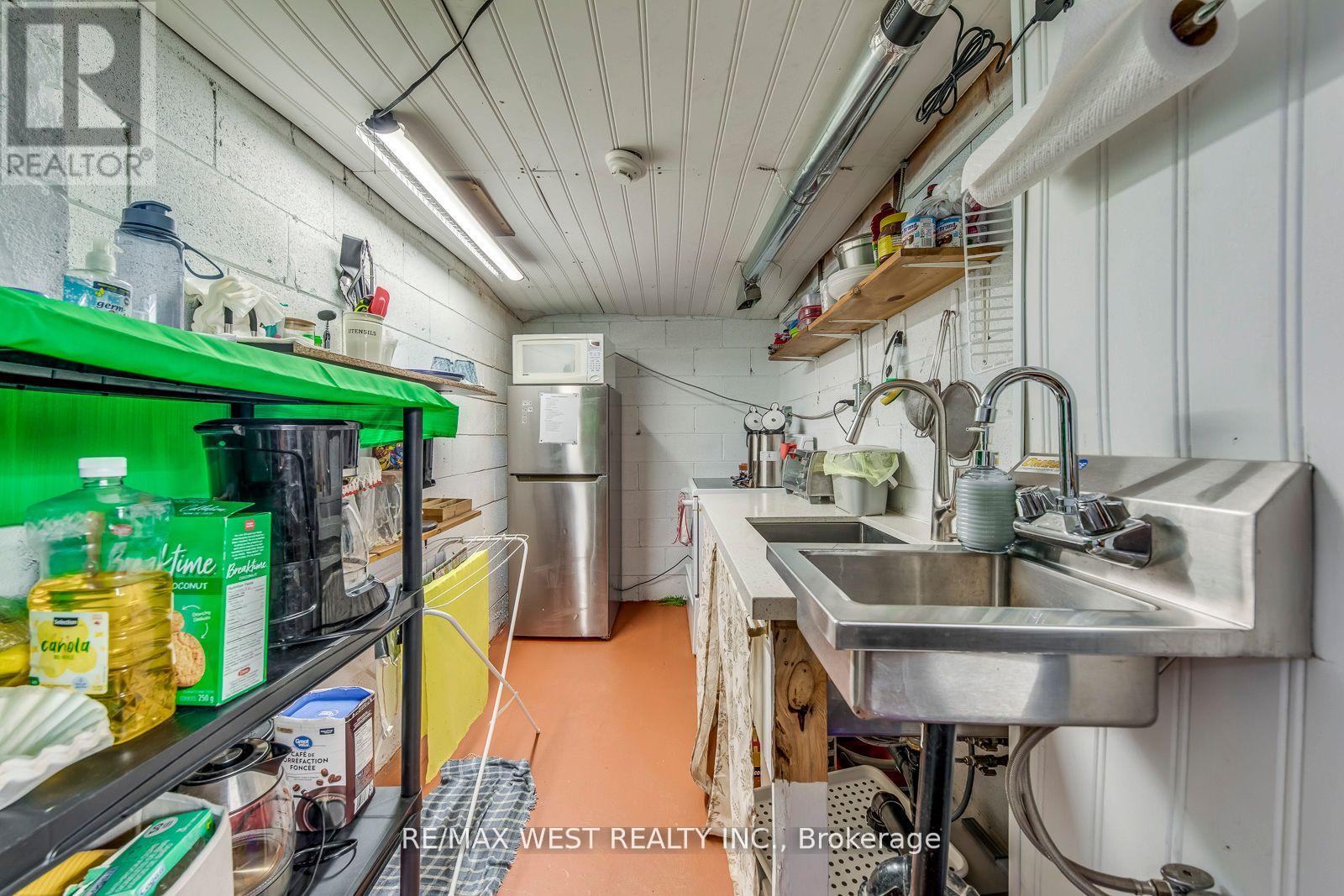758 Bathurst Street, Toronto, Ontario  M5S 2R6 - Photo 19 - C12648986