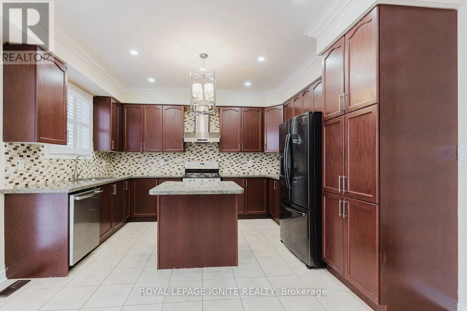 189 Glenabbey Drive, Clarington, Ontario  L1E 0C4 - Photo 12 - E12648974