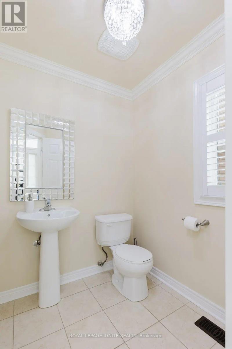 189 Glenabbey Drive, Clarington, Ontario  L1E 0C4 - Photo 6 - E12648974