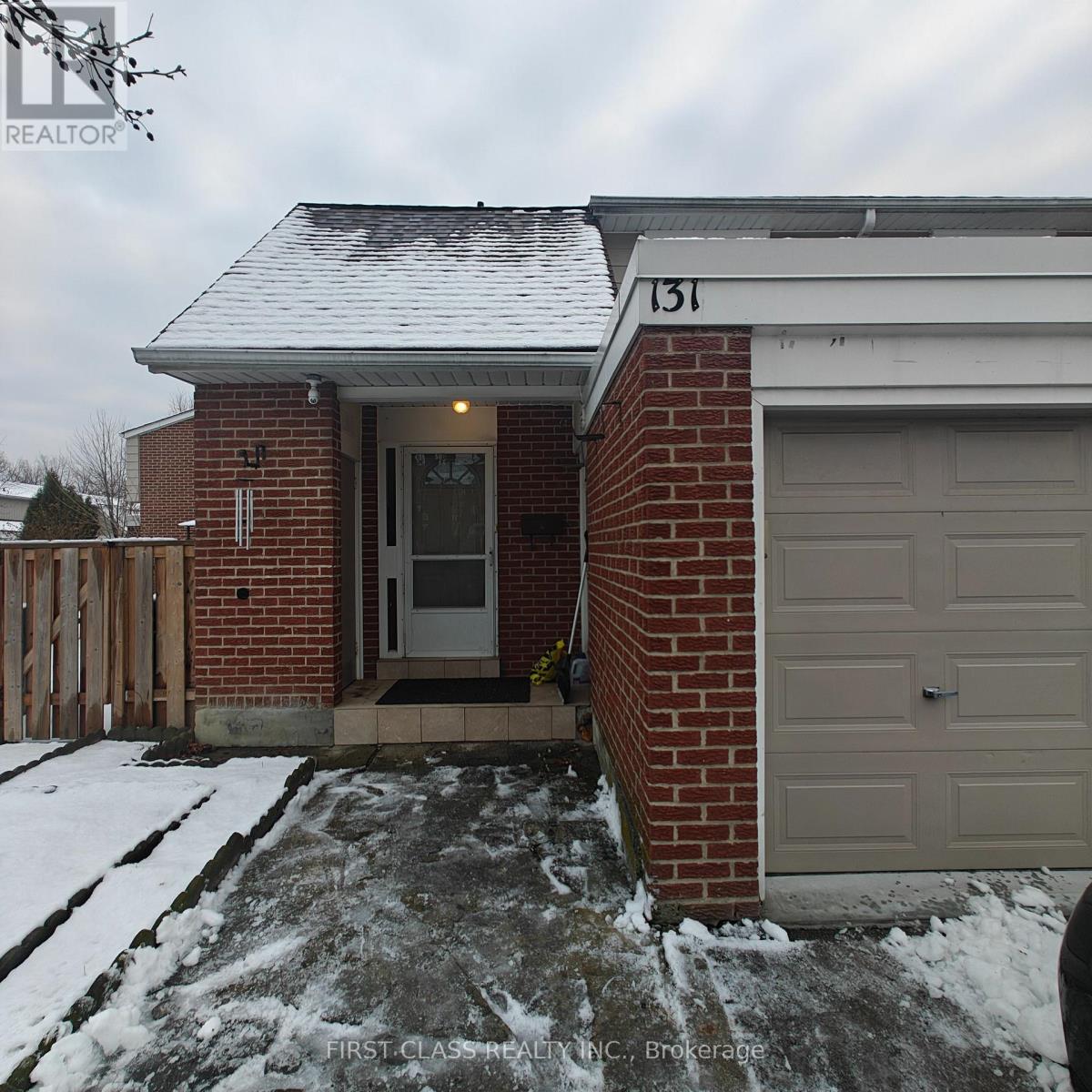 131 - 215 MISSISSAUGA VALLEY, Mississauga, Ontario