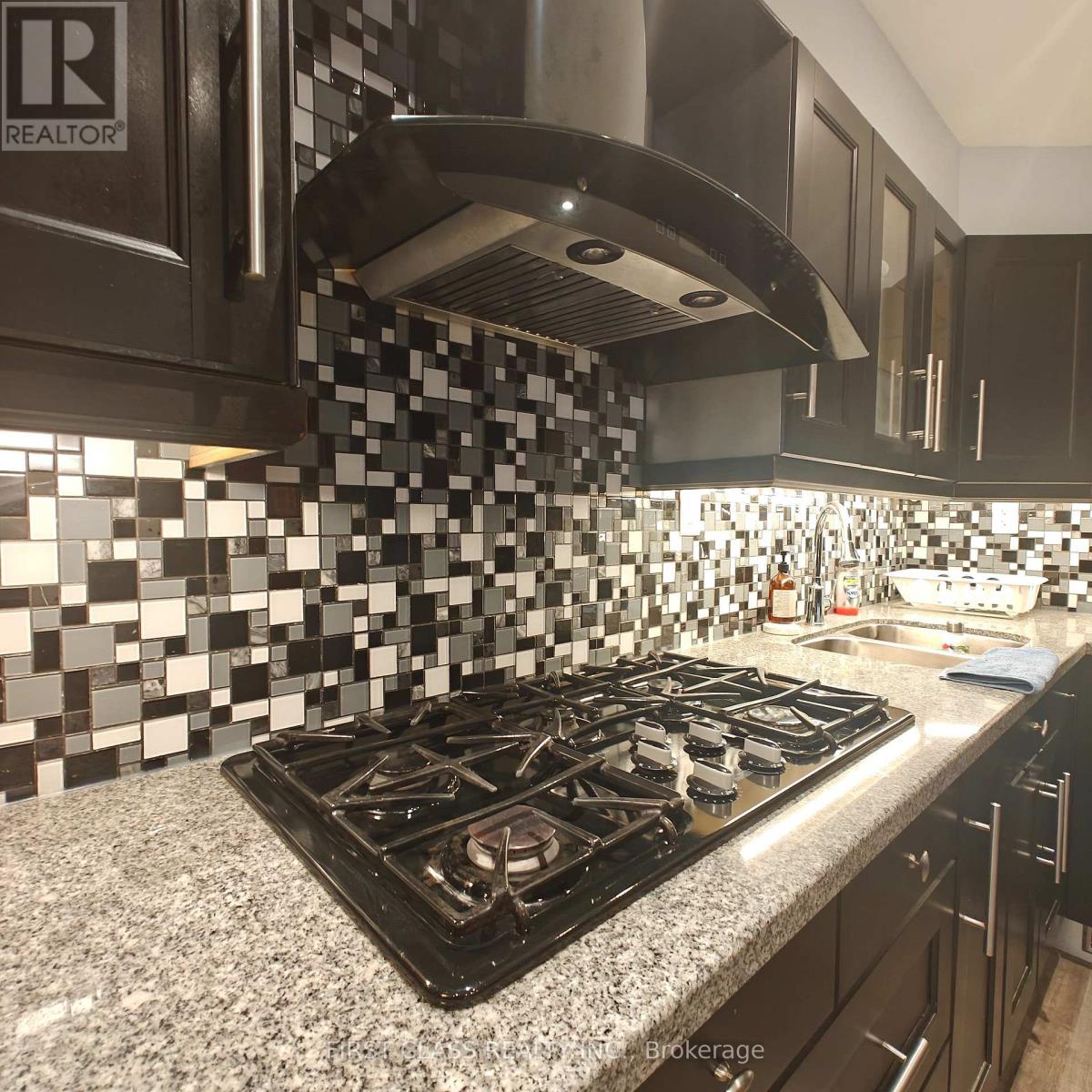 131 - 215 Mississauga Valley, Mississauga, Ontario  L5A 1Y7 - Photo 11 - W12648976