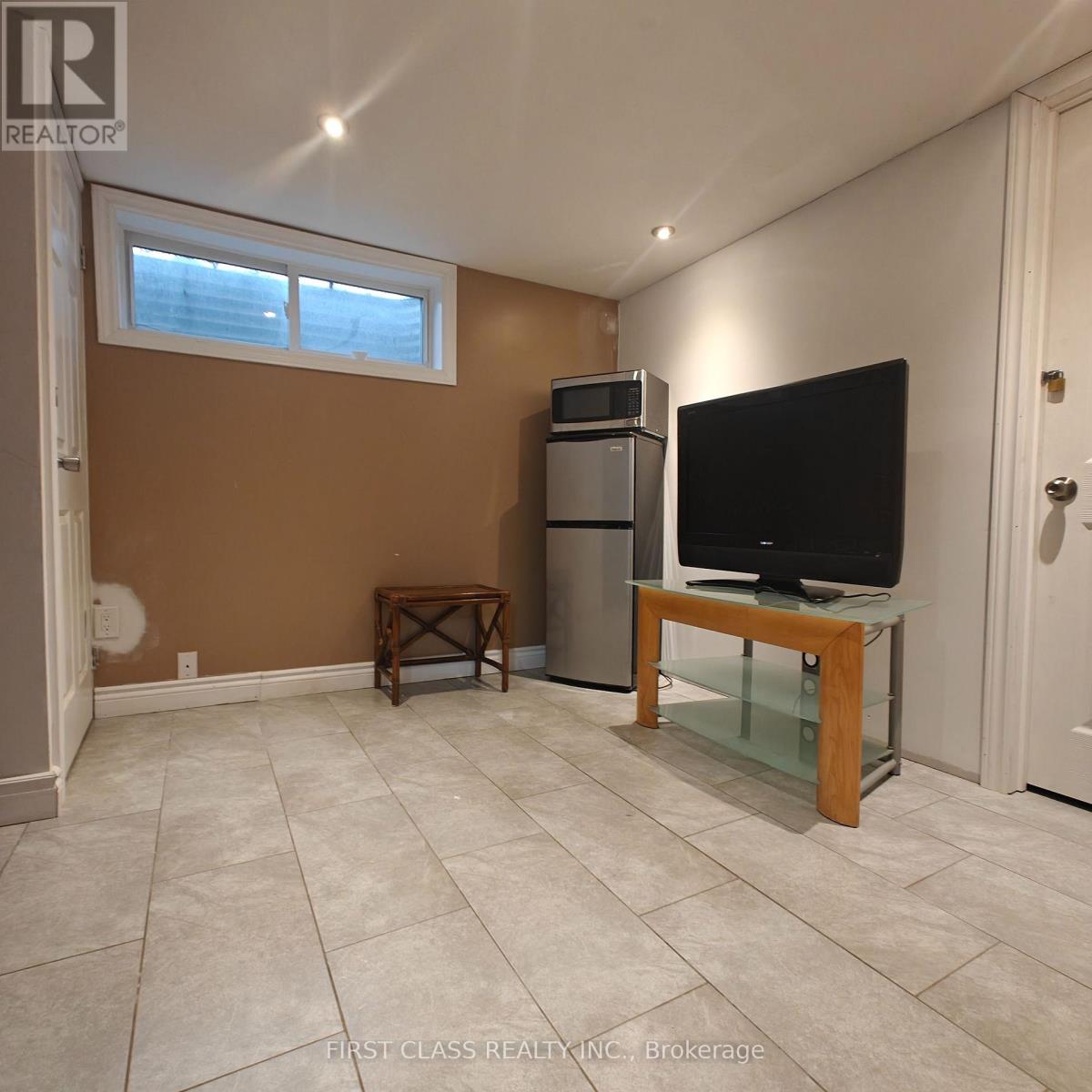 131 - 215 Mississauga Valley, Mississauga, Ontario  L5A 1Y7 - Photo 28 - W12648976