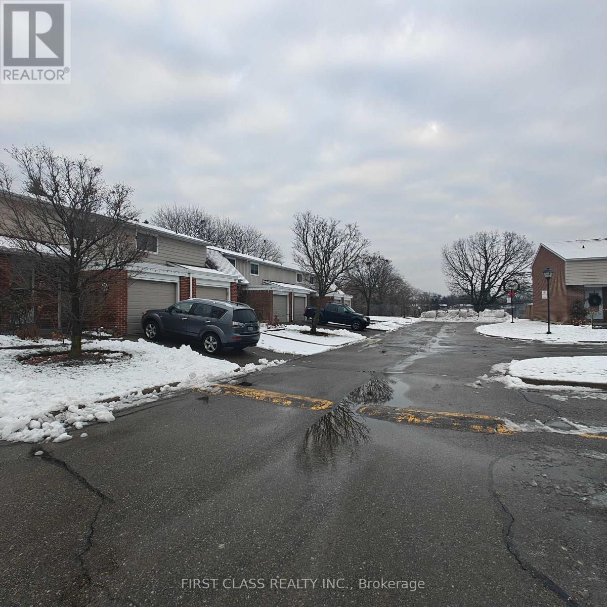 131 - 215 Mississauga Valley, Mississauga, Ontario  L5A 1Y7 - Photo 30 - W12648976