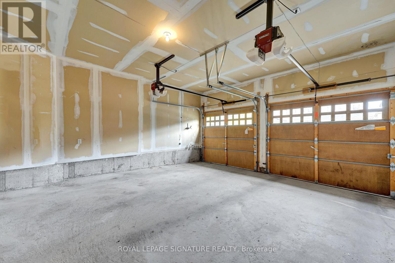 58 Orangeblossom Trail, Brampton, Ontario  L6X 0E4 - Photo 47 - W12648990