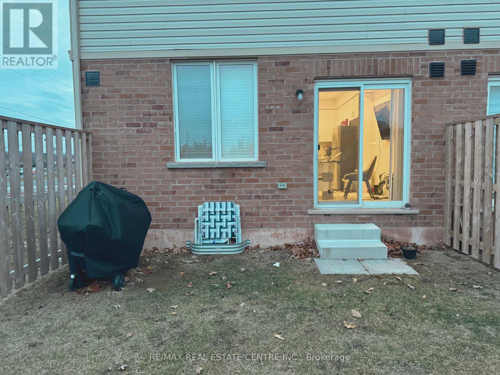 2 Mockingbird Lane, Hamilton, Ontario  L8E 0K7 - Photo 18 - X12648982