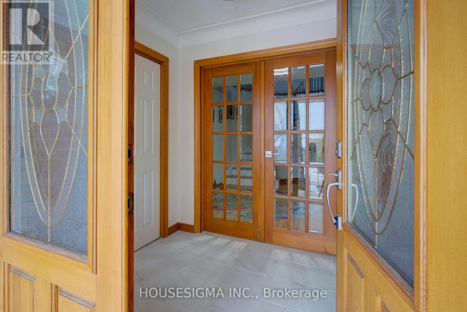 542 Rankin Crescent, Kingston, Ontario  K7M 7L4 - Photo 2 - X12648994