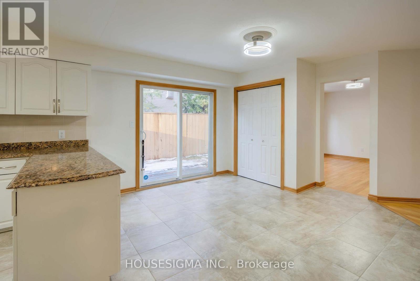 542 Rankin Crescent, Kingston, Ontario  K7M 7L4 - Photo 9 - X12648994