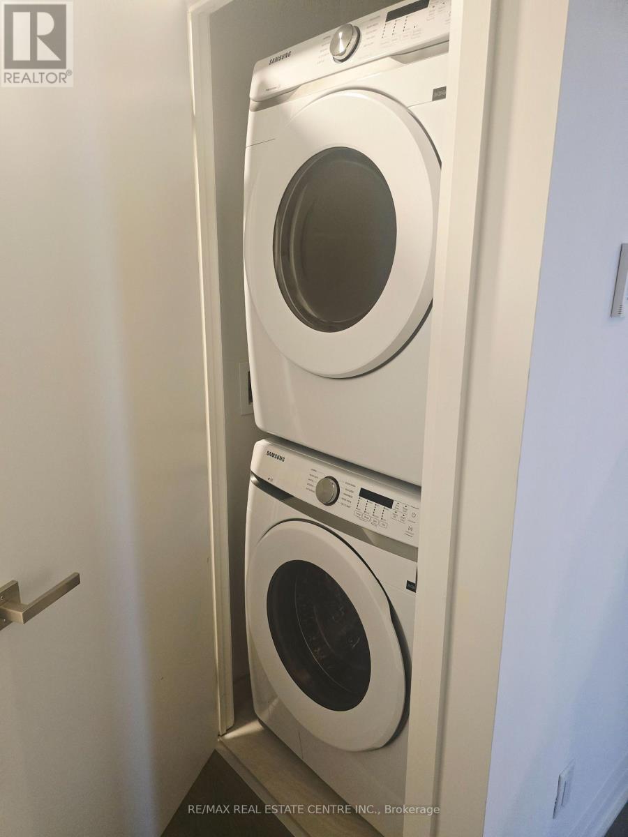 3401 - 4015 The Exchange, Mississauga, Ontario  L5B 0N9 - Photo 4 - W12645674