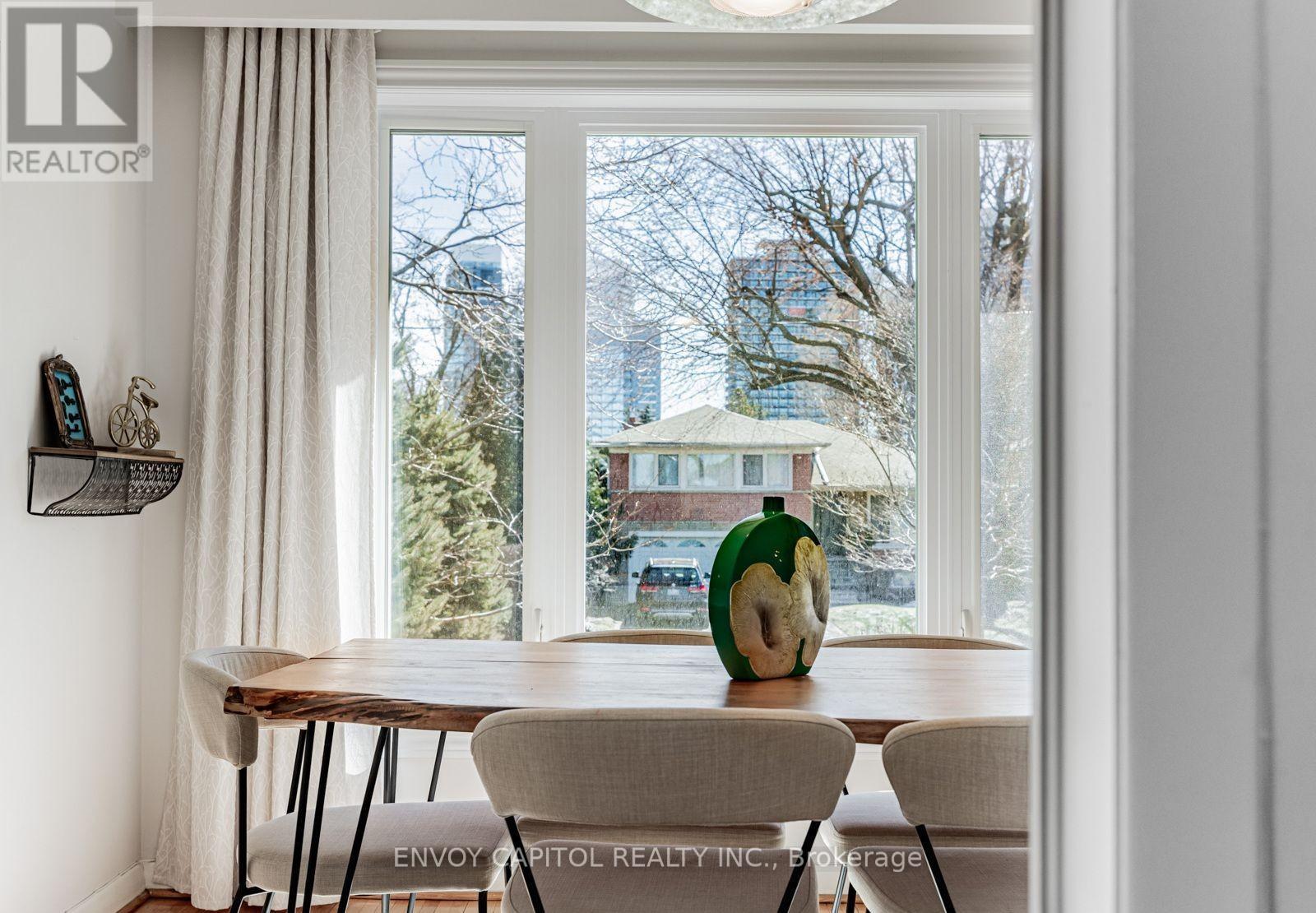 Main - 6 Arrowstook Road, Toronto, Ontario  M2K 1J9 - Photo 12 - C12649000