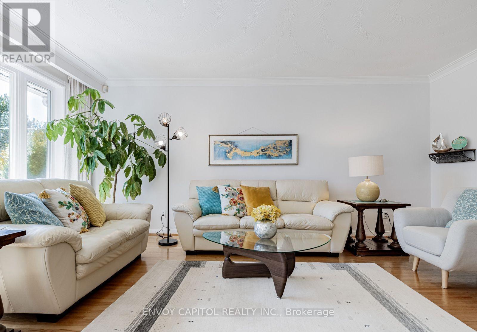 Main - 6 Arrowstook Road, Toronto, Ontario  M2K 1J9 - Photo 4 - C12649000