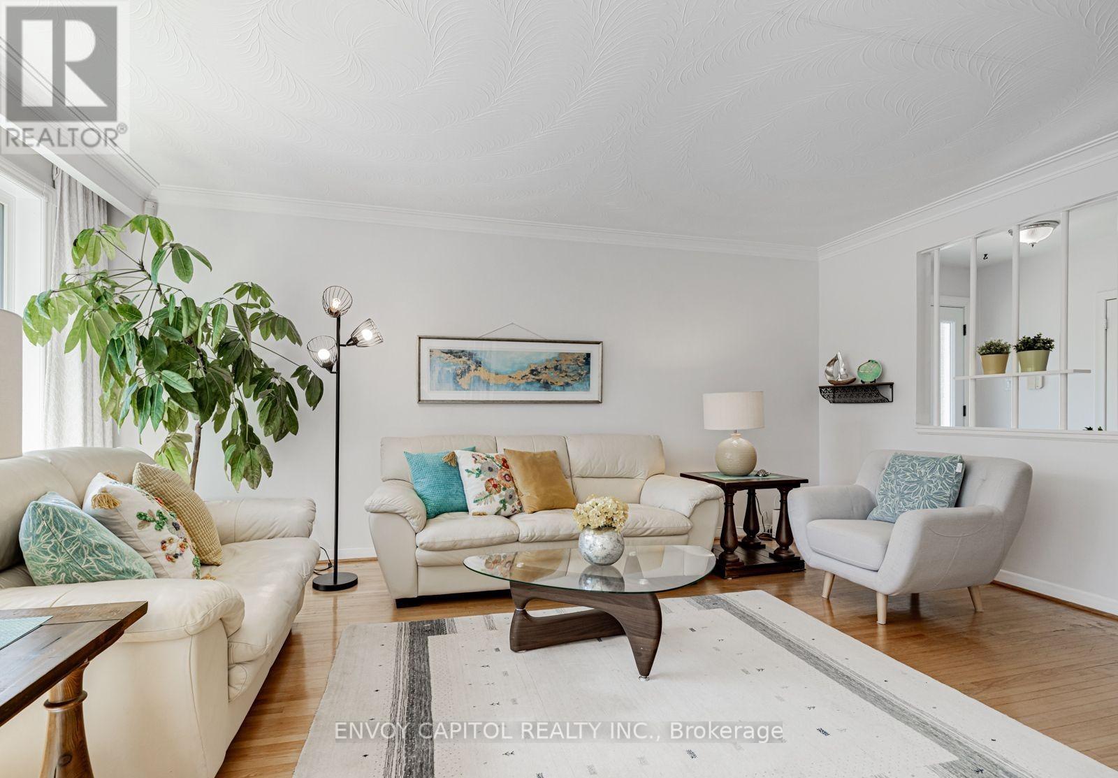Main - 6 Arrowstook Road, Toronto, Ontario  M2K 1J9 - Photo 6 - C12649000