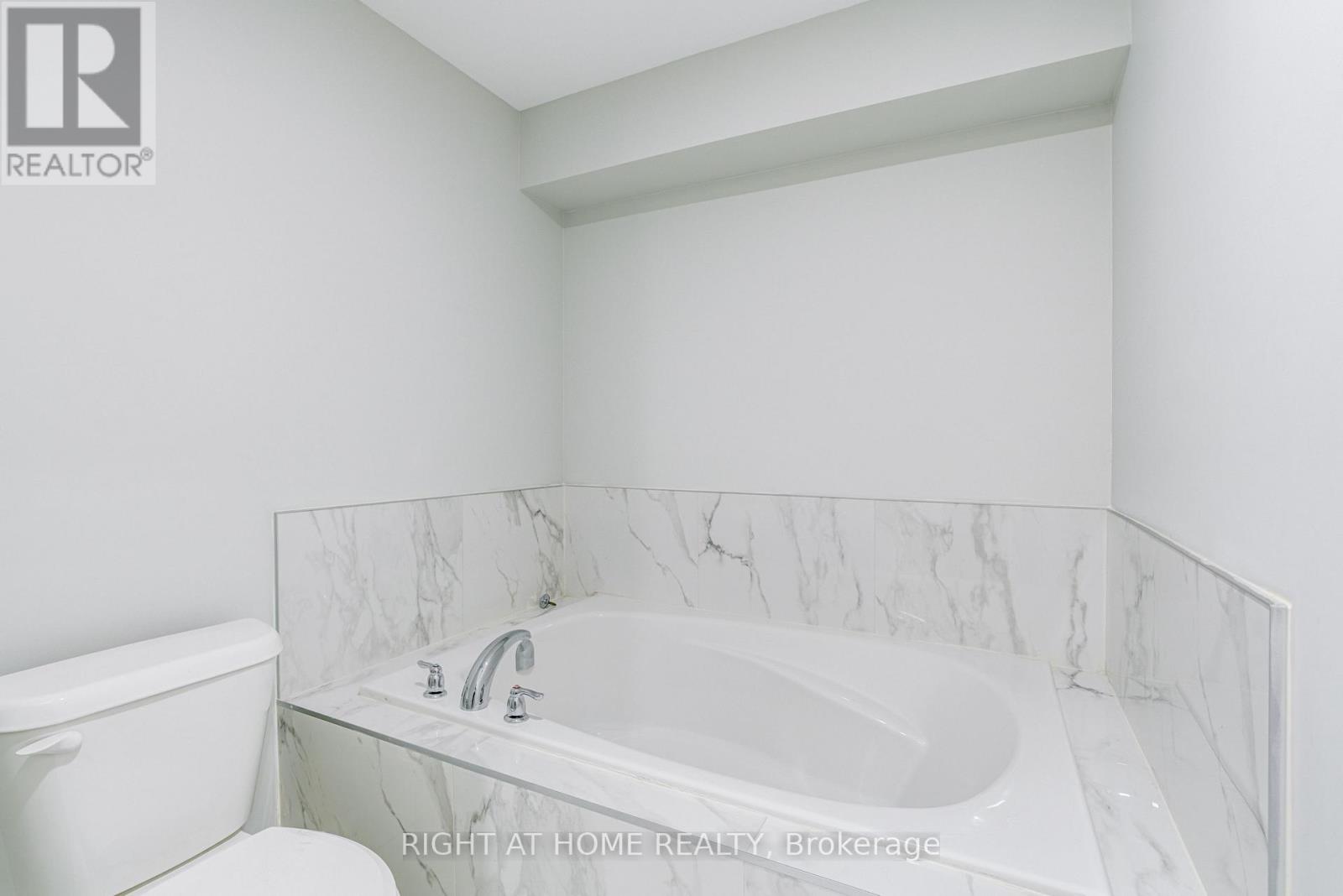 7 - 487 Aztec Drive, Oshawa, Ontario  L1J 7S7 - Photo 41 - E12649006