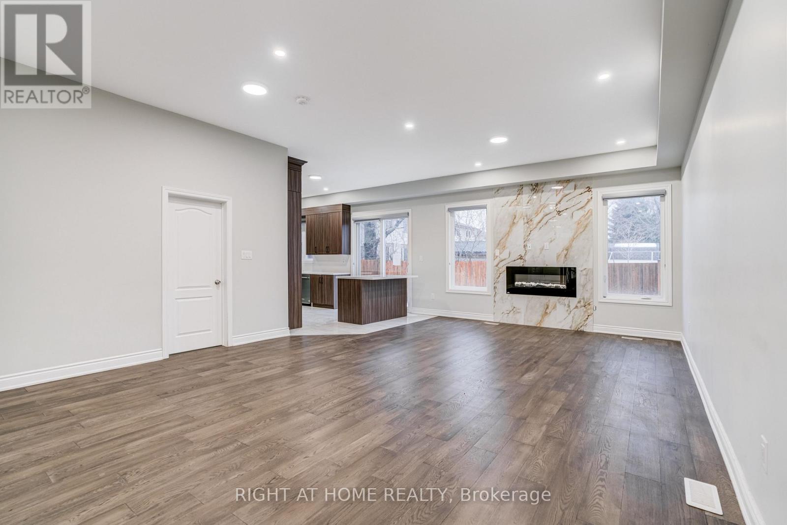 7 - 487 Aztec Drive, Oshawa, Ontario  L1J 7S7 - Photo 9 - E12649006