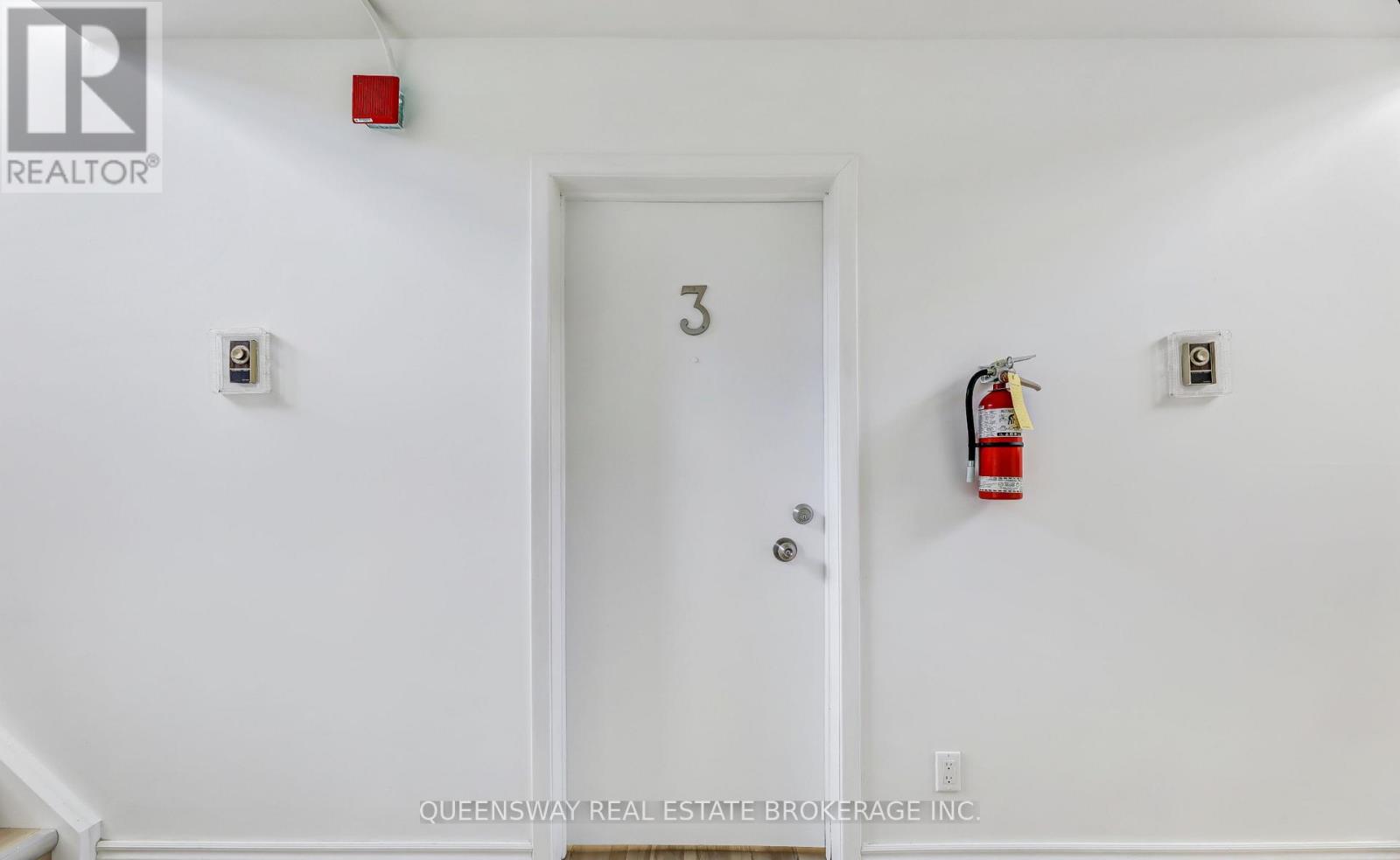 3 - 308 Prospect Street, Newmarket, Ontario  L3Y 3V2 - Photo 4 - N12649012