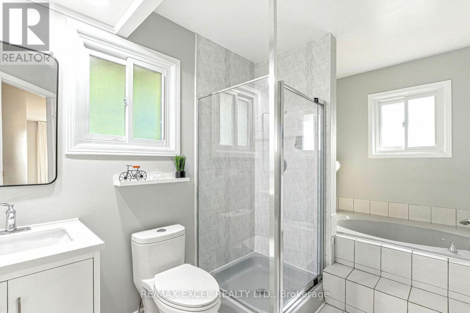 Main Floor - 190 Nahani Way, Mississauga, Ontario  L4Z 3J5 - Photo 13 - W12641392