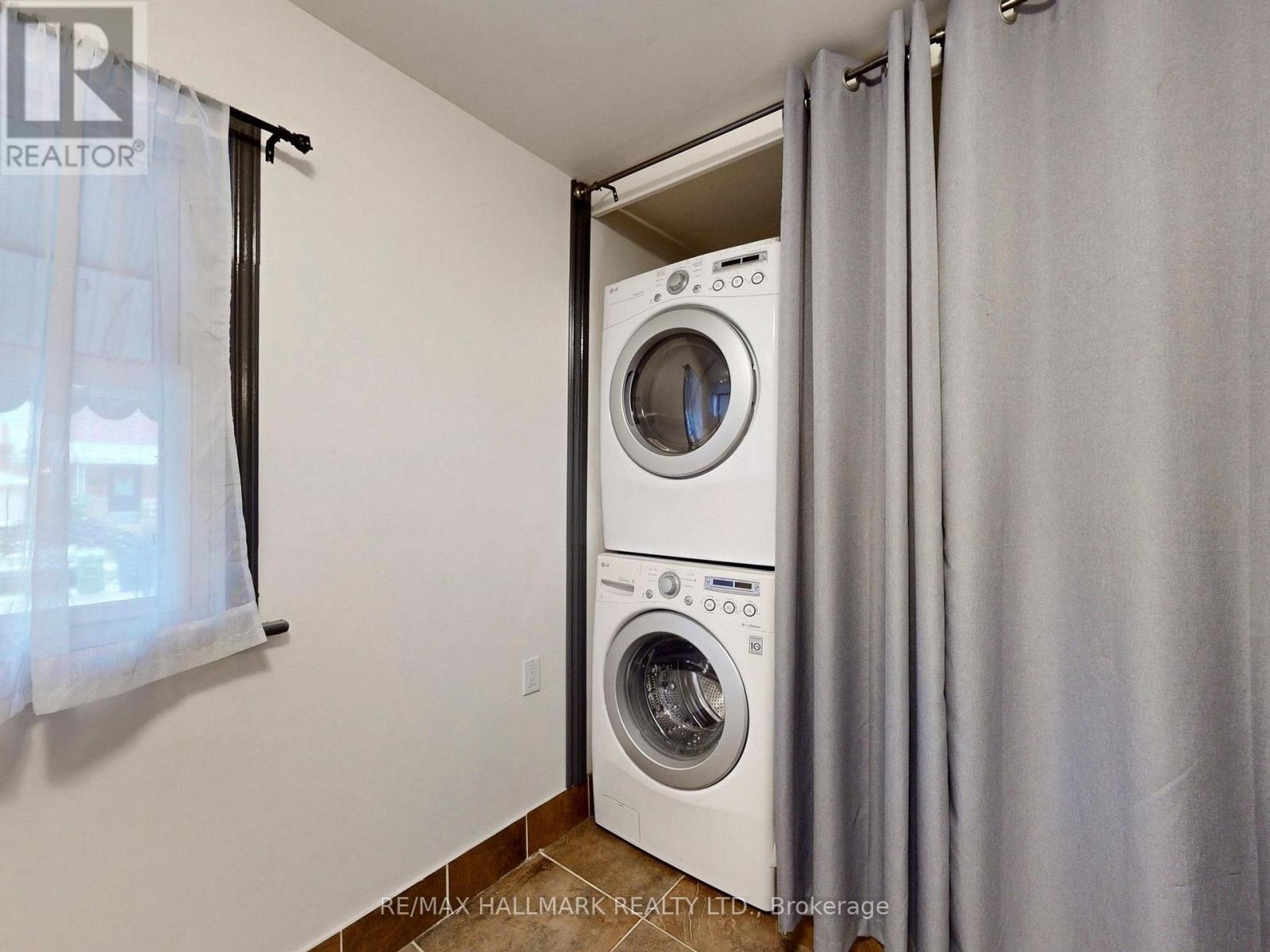 Main - 2 Criscoe Street, Toronto, Ontario  M6N 3Y9 - Photo 21 - W12648996