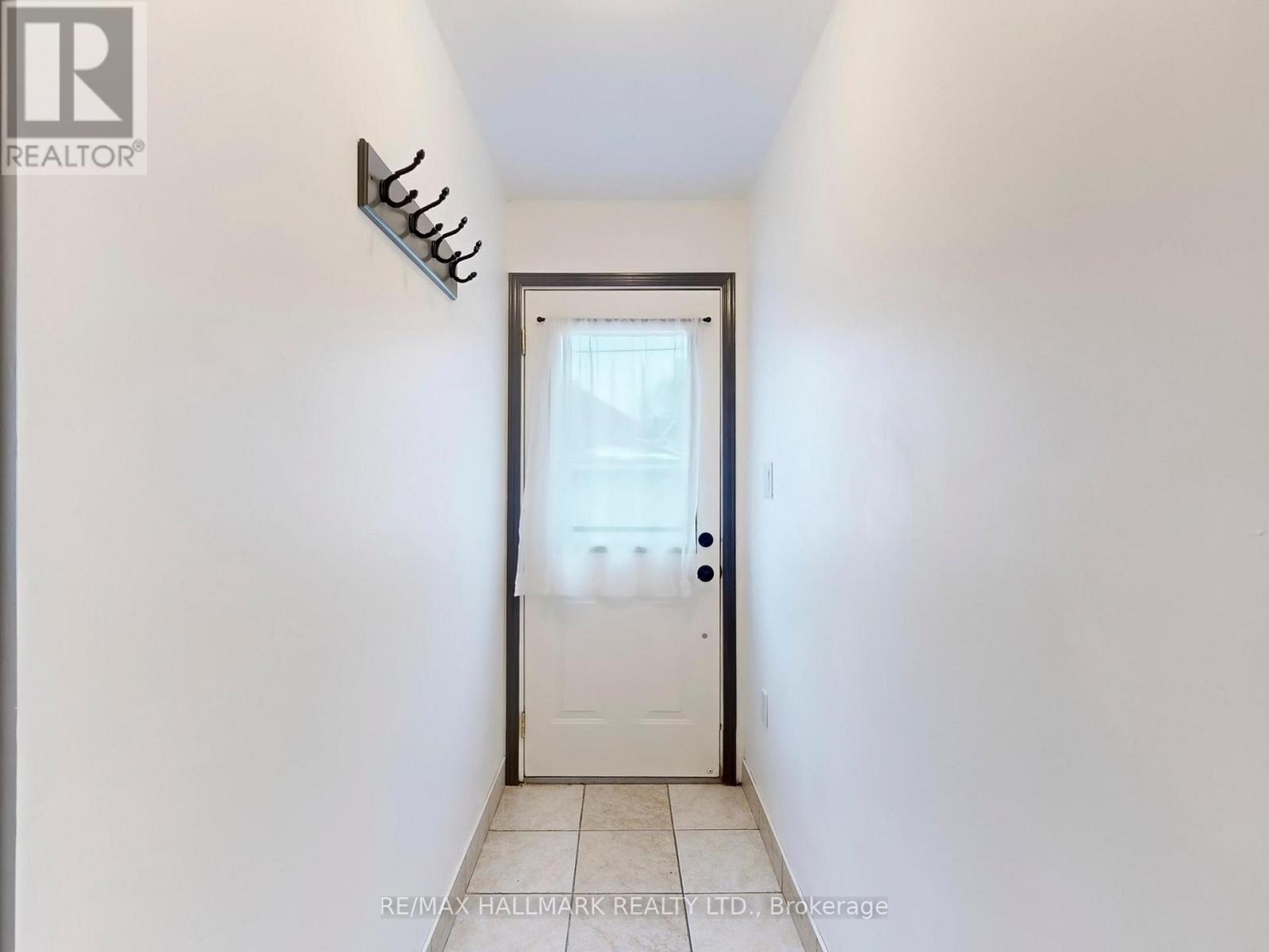 Main - 2 Criscoe Street, Toronto, Ontario  M6N 3Y9 - Photo 23 - W12648996