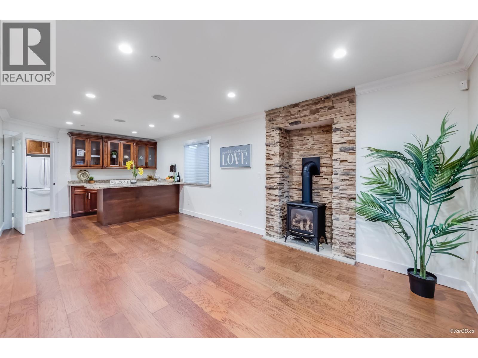 6167 Commercial Street, Vancouver, British Columbia  V5P 3P2 - Photo 4 - R3074885