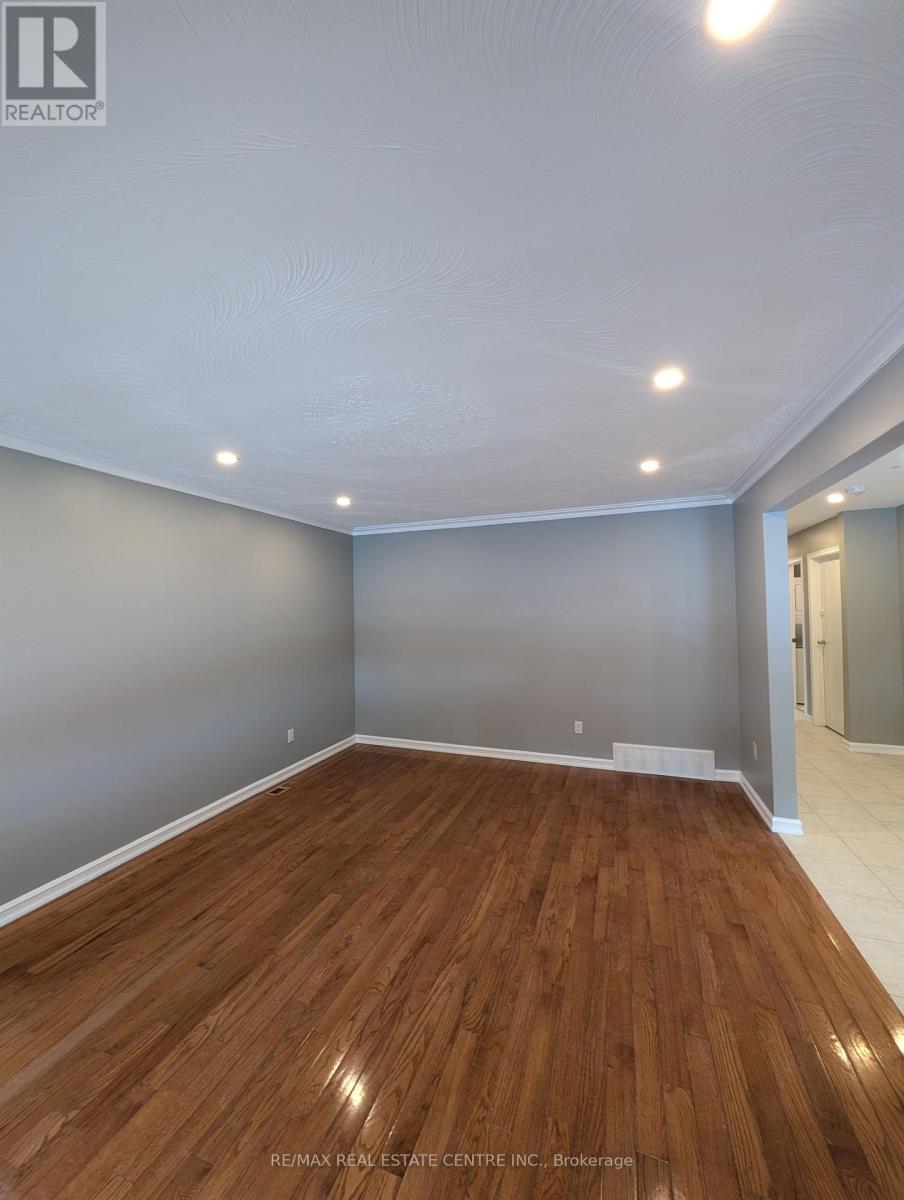 55 Guelph Street, Guelph, Ontario  N1H 5Y9 - Photo 3 - X12649002