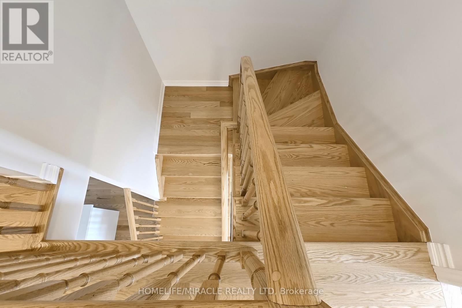 5911 Saigon Street E, Mississauga, Ontario  L5V 0E9 - Photo 18 - W12649016