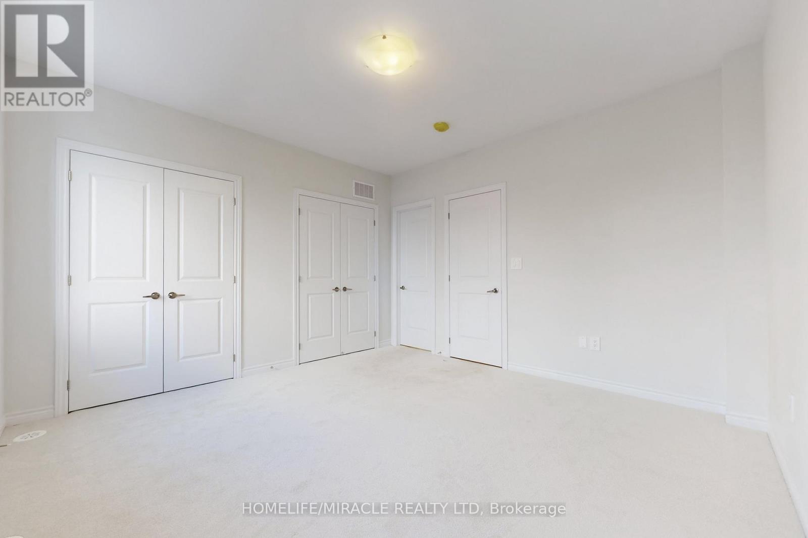 5911 Saigon Street E, Mississauga, Ontario  L5V 0E9 - Photo 23 - W12649016