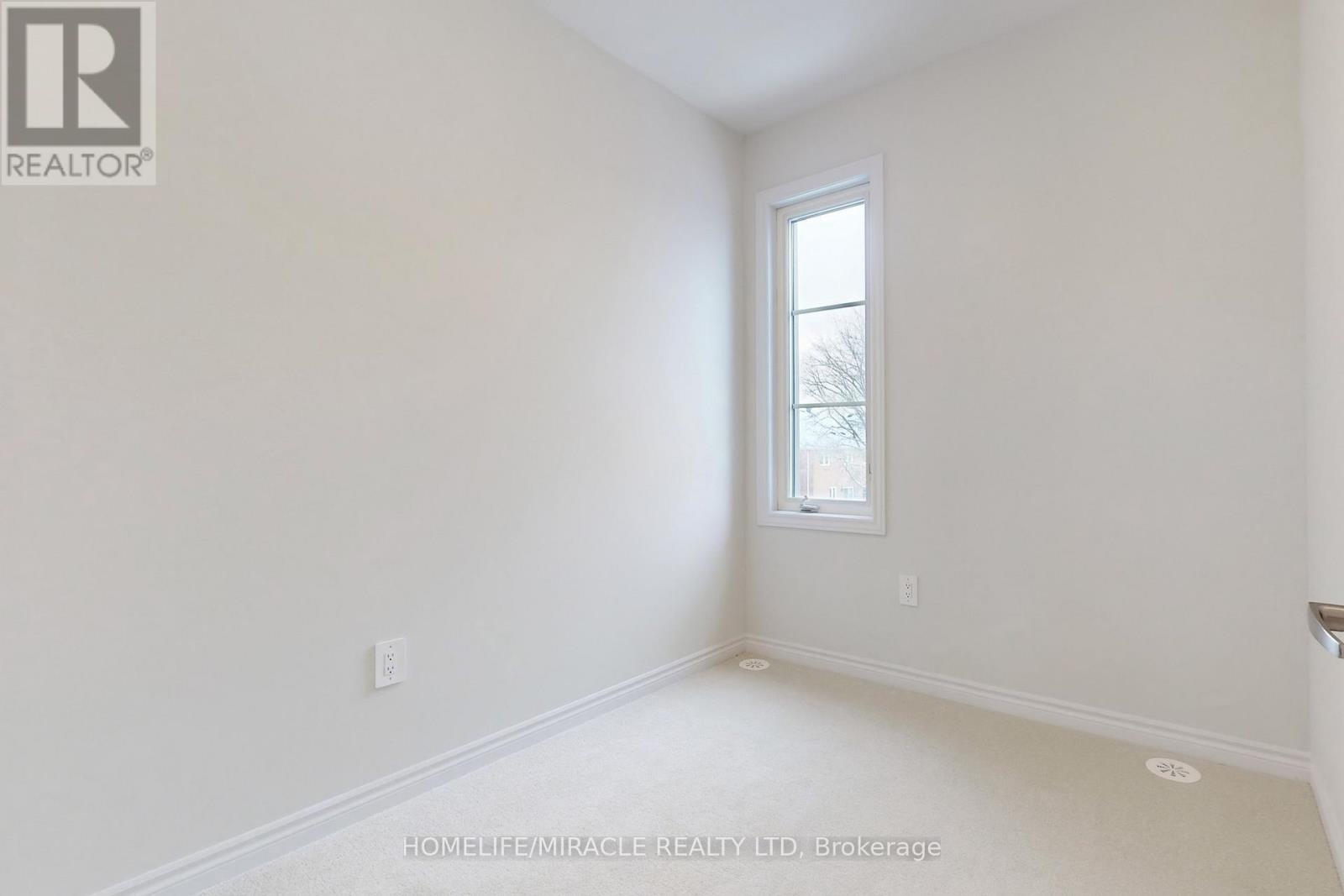 5911 Saigon Street E, Mississauga, Ontario  L5V 0E9 - Photo 28 - W12649016