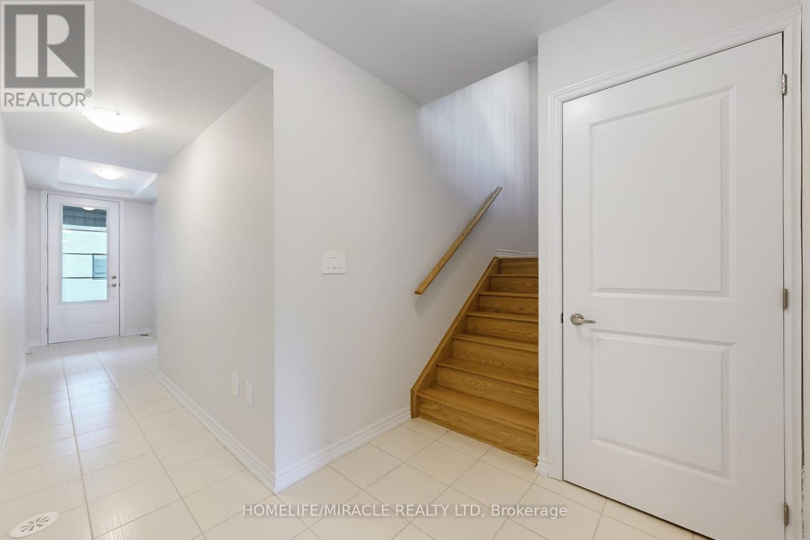 5911 Saigon Street E, Mississauga, Ontario  L5V 0E9 - Photo 37 - W12649016