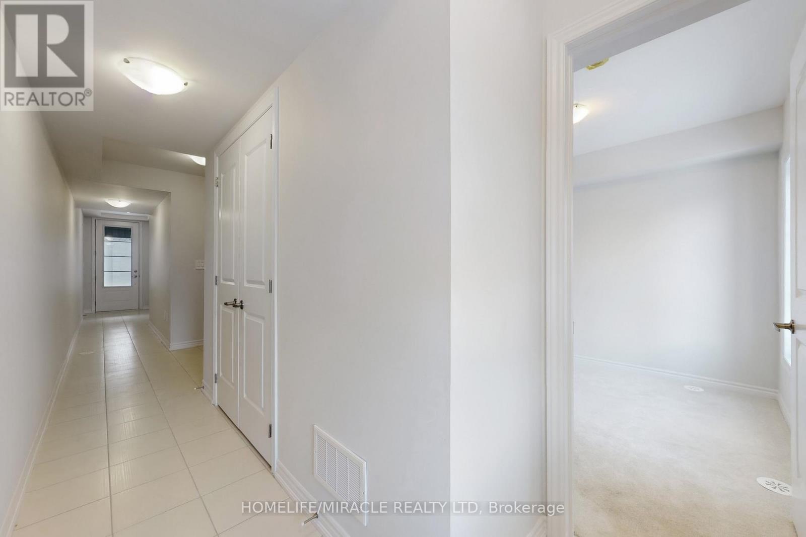 5911 Saigon Street E, Mississauga, Ontario  L5V 0E9 - Photo 38 - W12649016