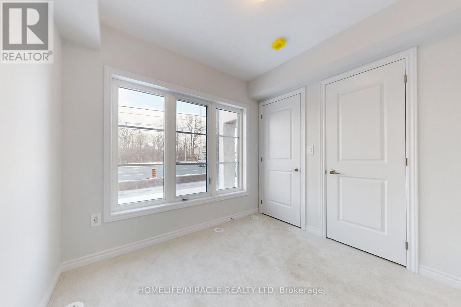 5911 Saigon Street E, Mississauga, Ontario  L5V 0E9 - Photo 41 - W12649016