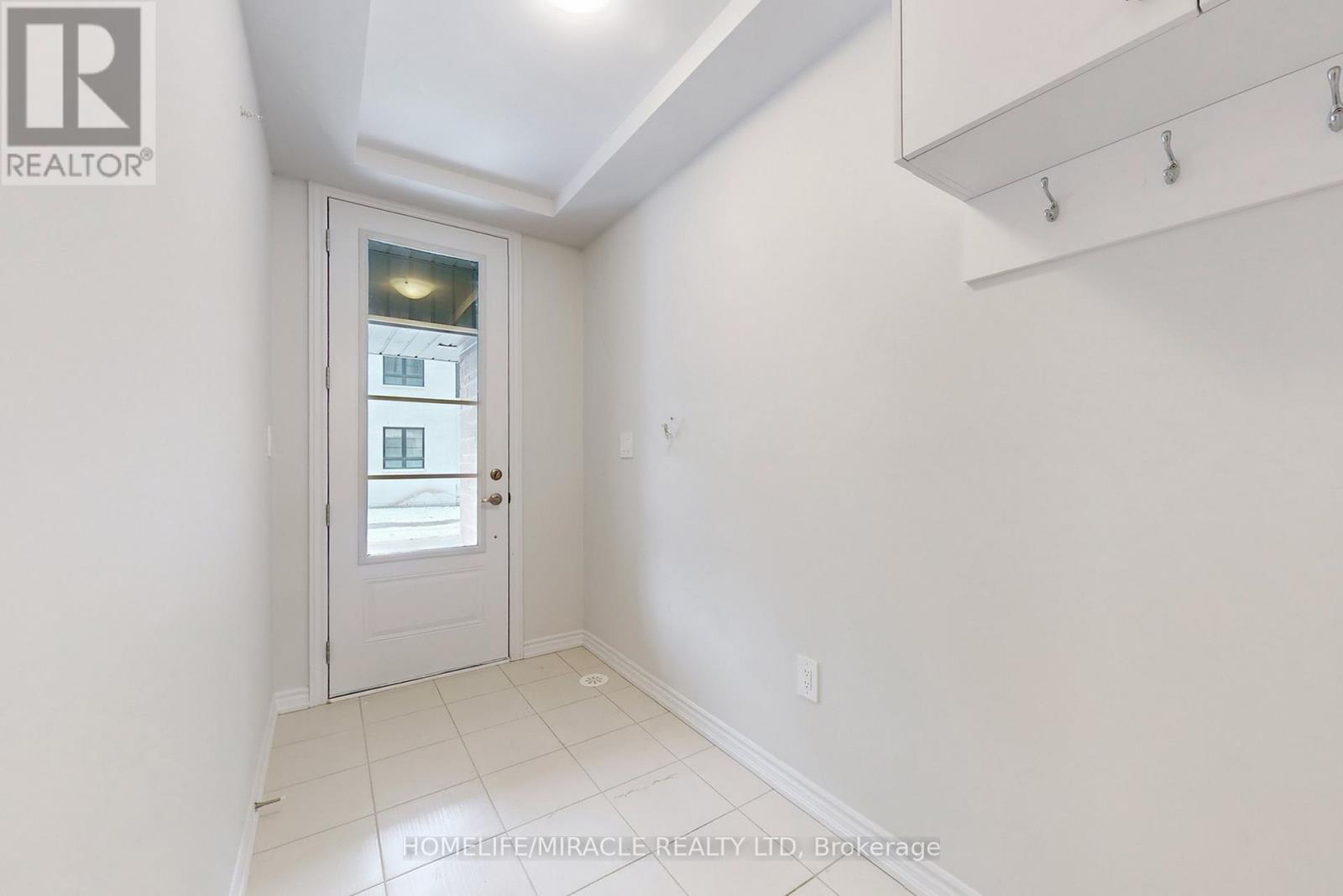 5911 Saigon Street E, Mississauga, Ontario  L5V 0E9 - Photo 44 - W12649016