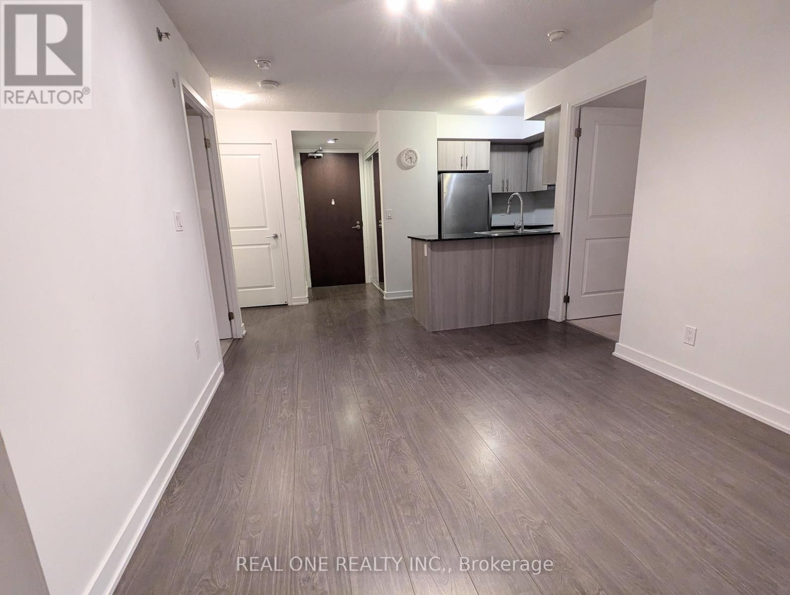 1705 - 185 Bonis Avenue, Toronto, Ontario  M1T 0A4 - Photo 3 - E12649034