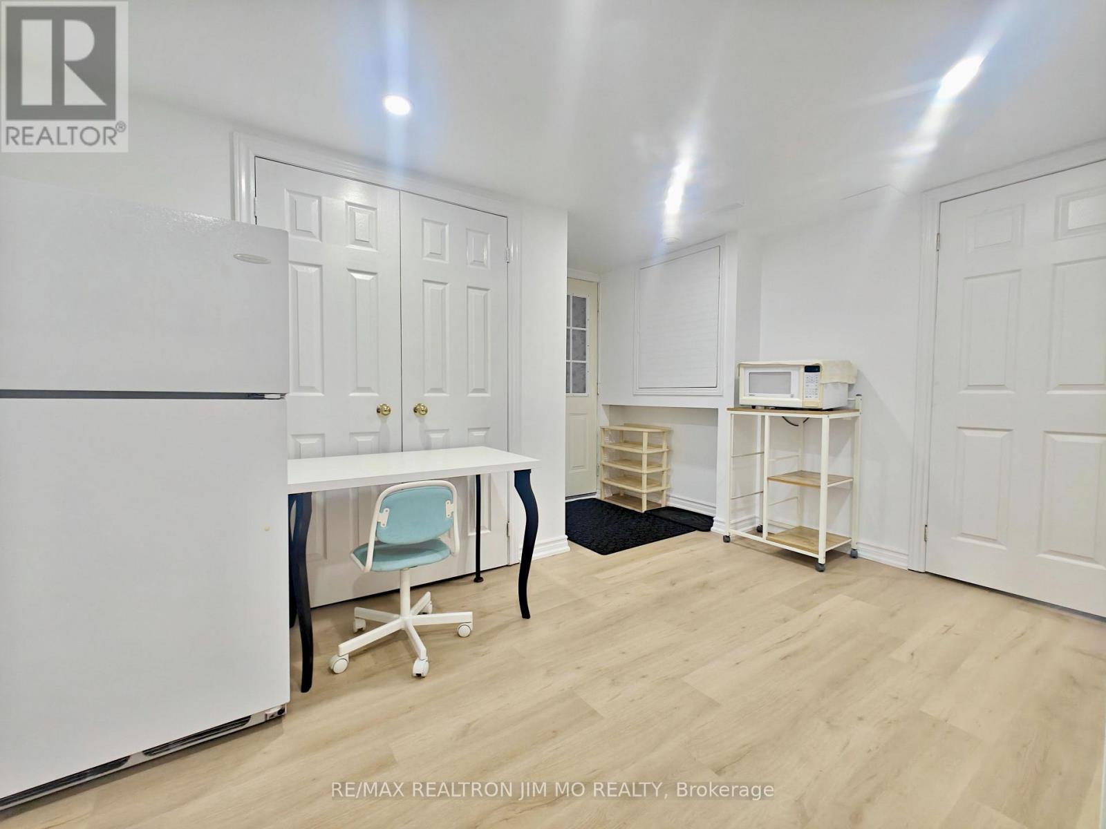 149 Sassafras Circle, Vaughan, Ontario  L4J 8M9 - Photo 7 - N12649024