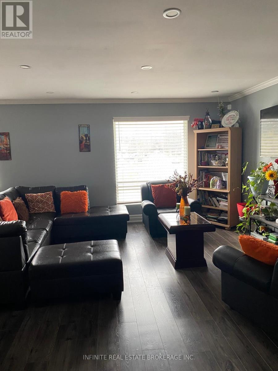 122 Parkview Drive, Orangeville, Ontario  L9W 3J3 - Photo 7 - W12475005