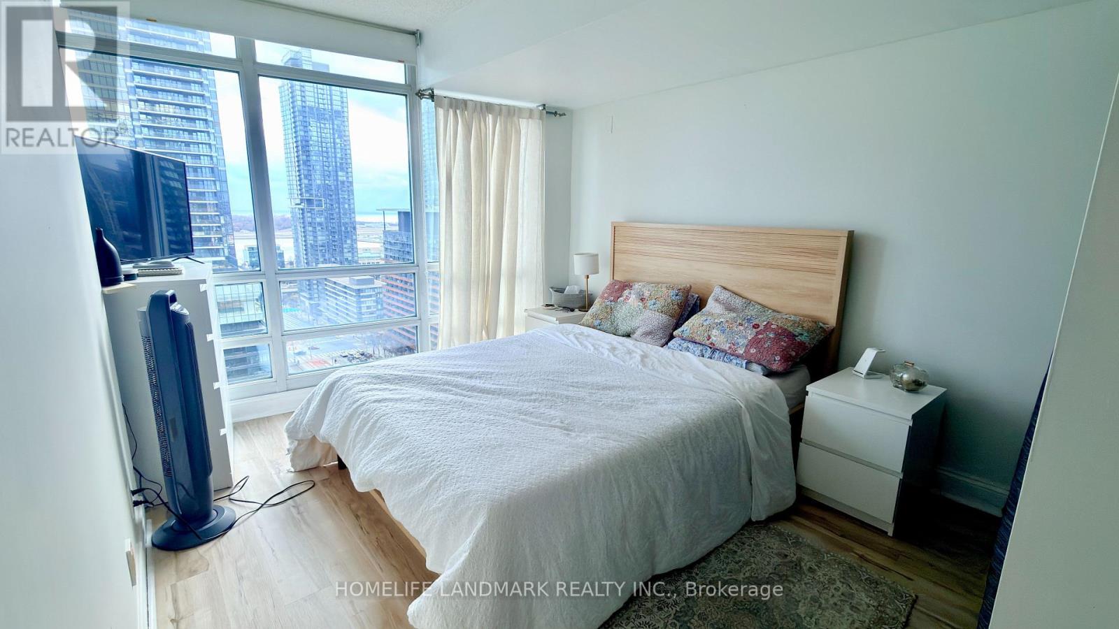 2612 - 397 Front Street W, Toronto, Ontario  M5V 3S1 - Photo 6 - C12649044