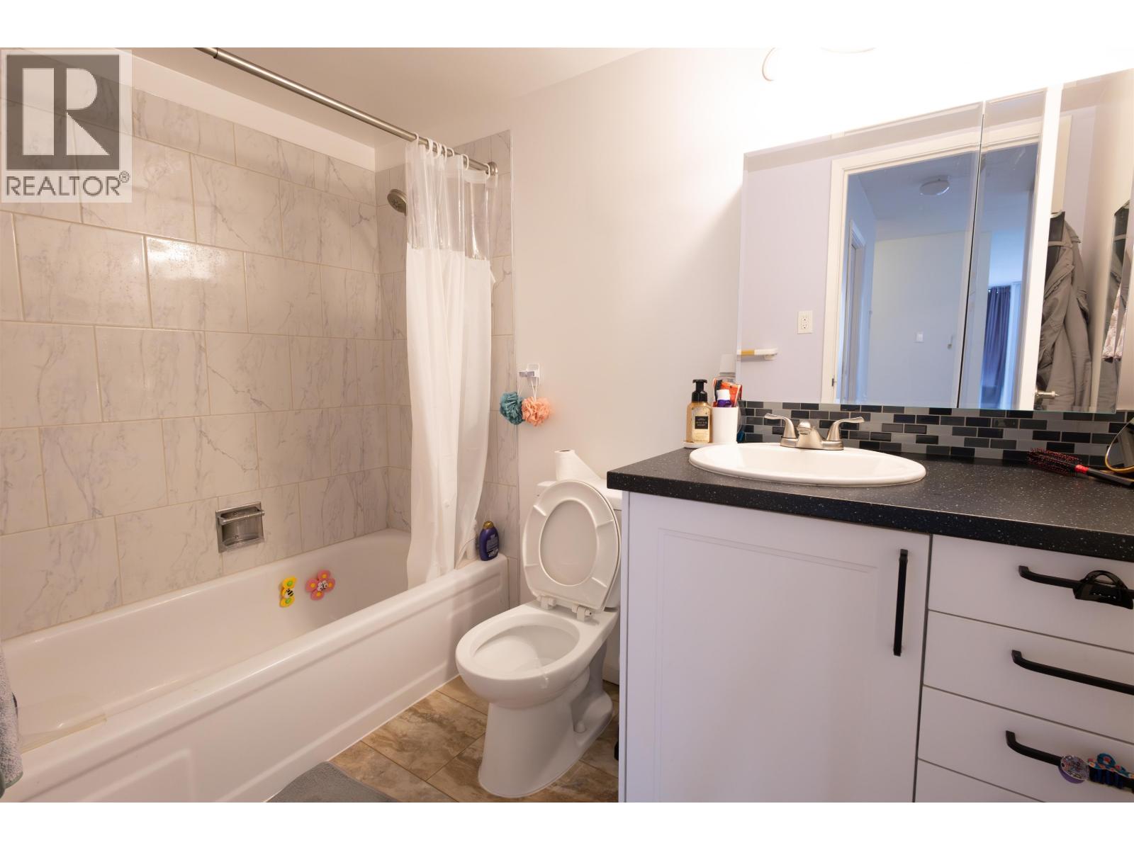 204 4200 Mayberry Street, Burnaby, British Columbia  V5H 4A7 - Photo 9 - R3074252