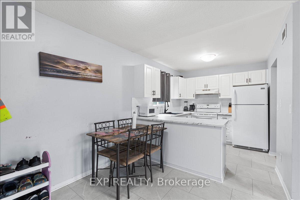 Upper - 3 Clifford Street, Belleville, Ontario  K8N 2Y2 - Photo 6 - X12649056