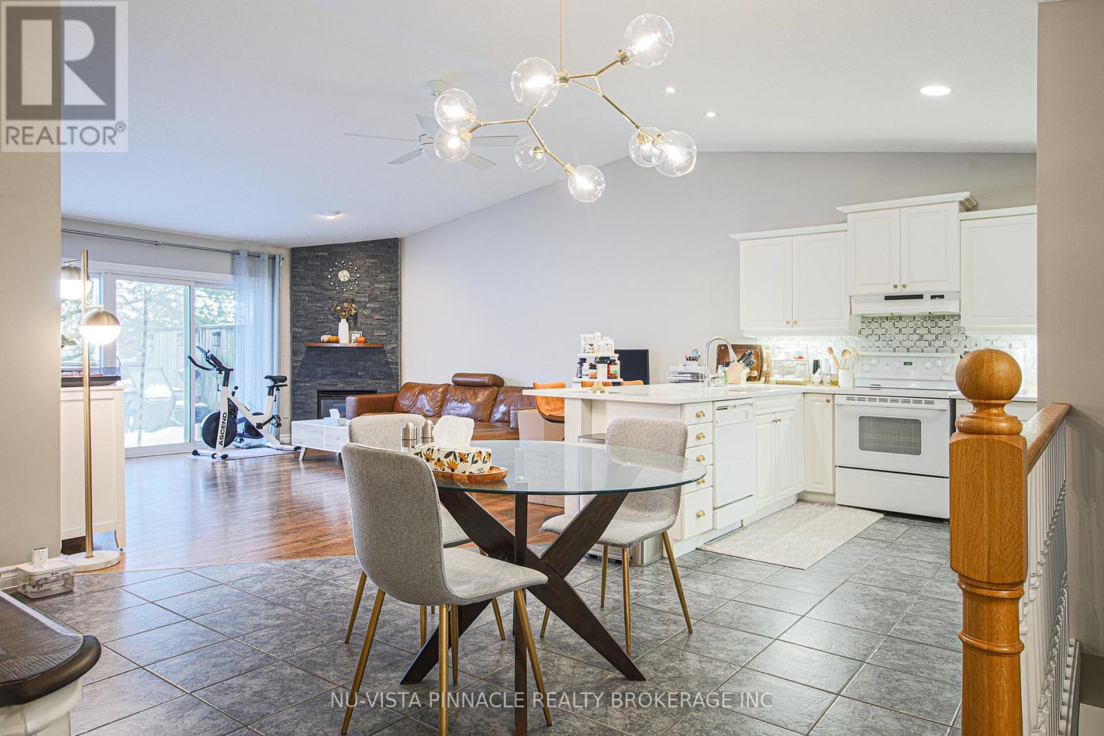 51 - 43 Capulet Walk, London North, Ontario  N6H 5V5 - Photo 3 - X12649062