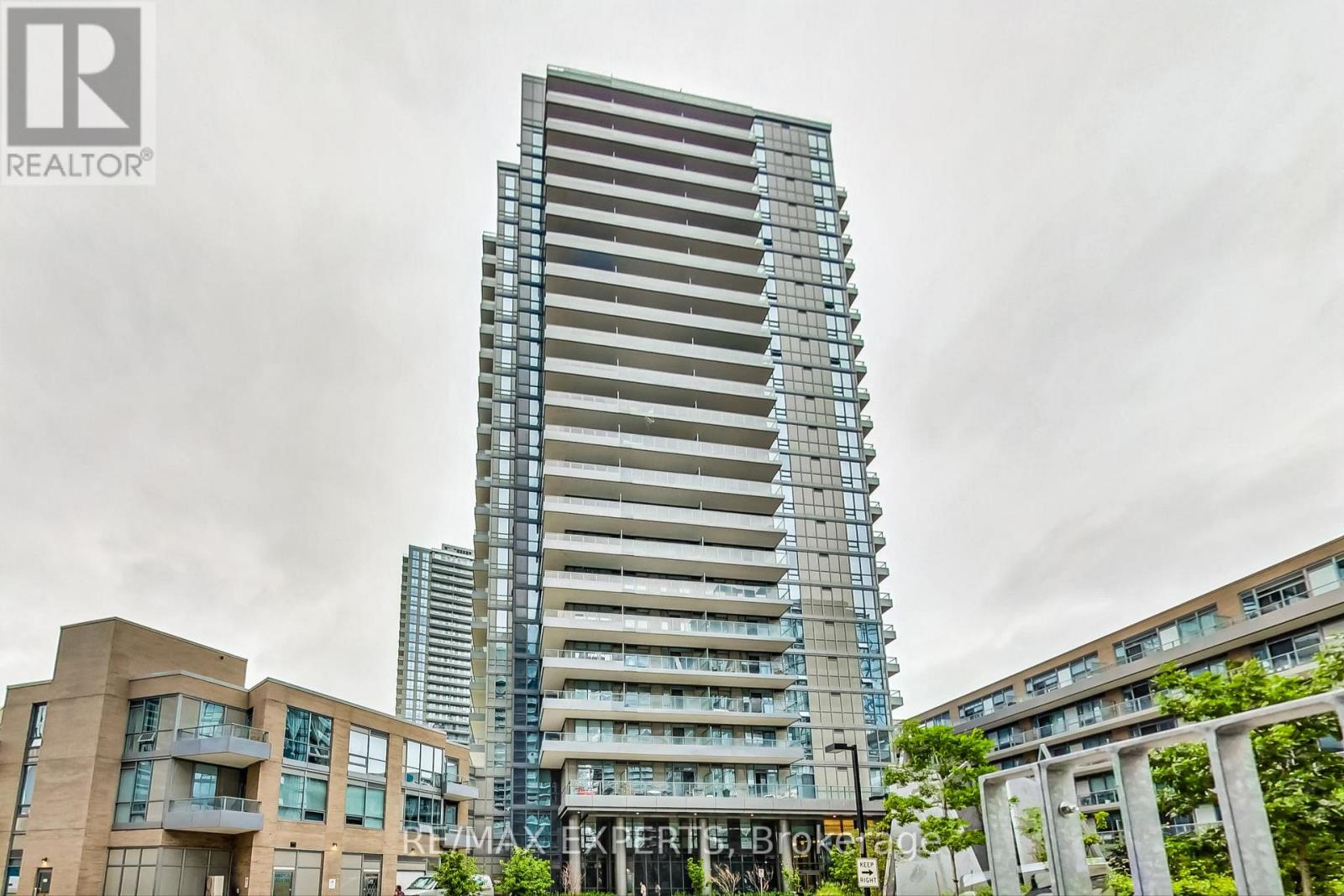 1111 - 56 Forest Manor Road, Toronto, Ontario  M2J 1M6 - Photo 3 - C12649050