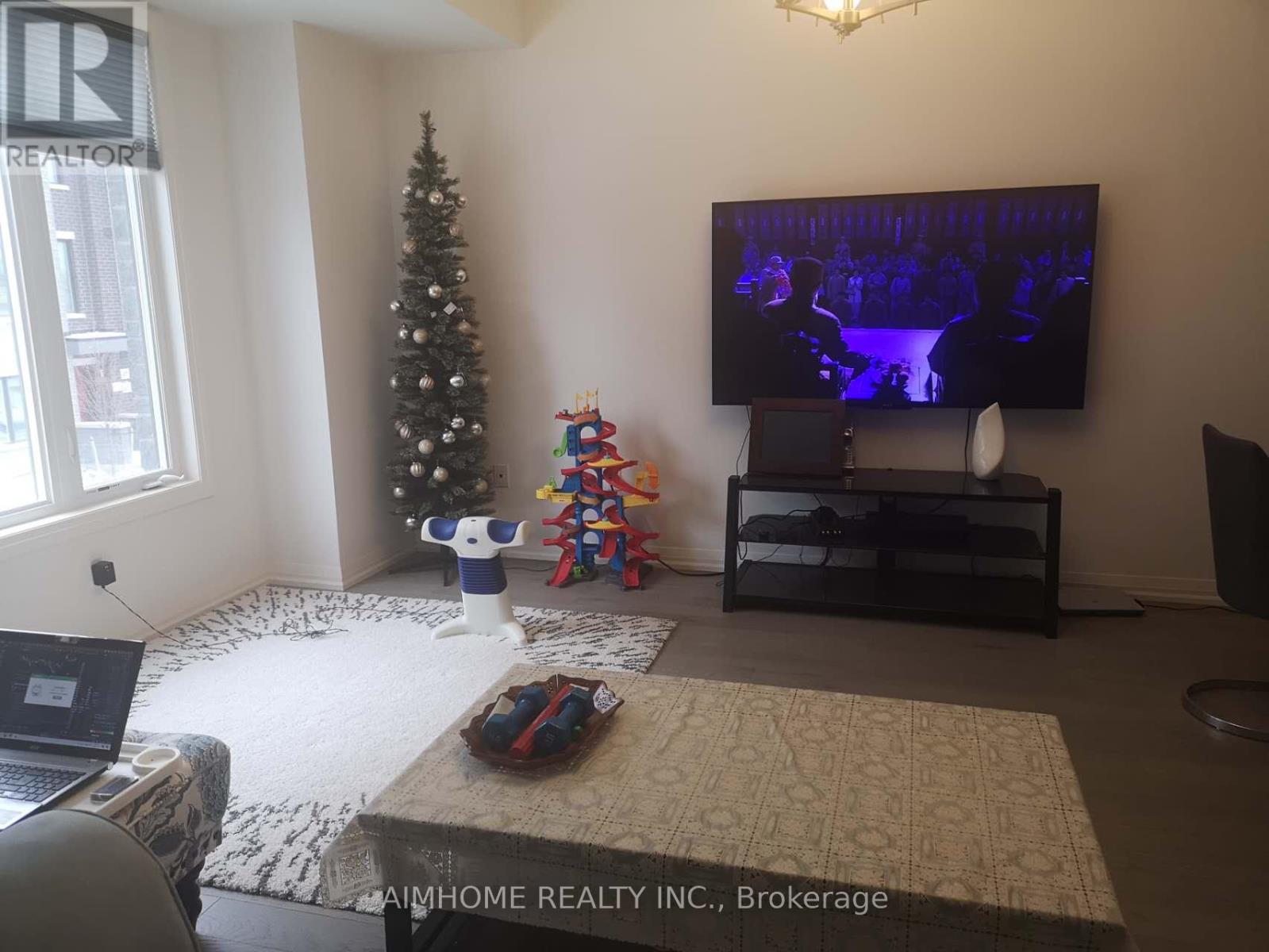 14 Canner Court, Vaughan, Ontario  L6A 5B4 - Photo 4 - N12649052