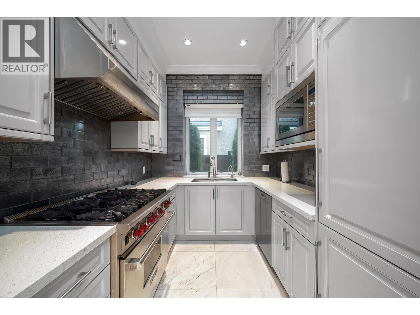 7751 Sunnyholme Crescent, Richmond, British Columbia  V6Y 1G8 - Photo 10 - R3074863