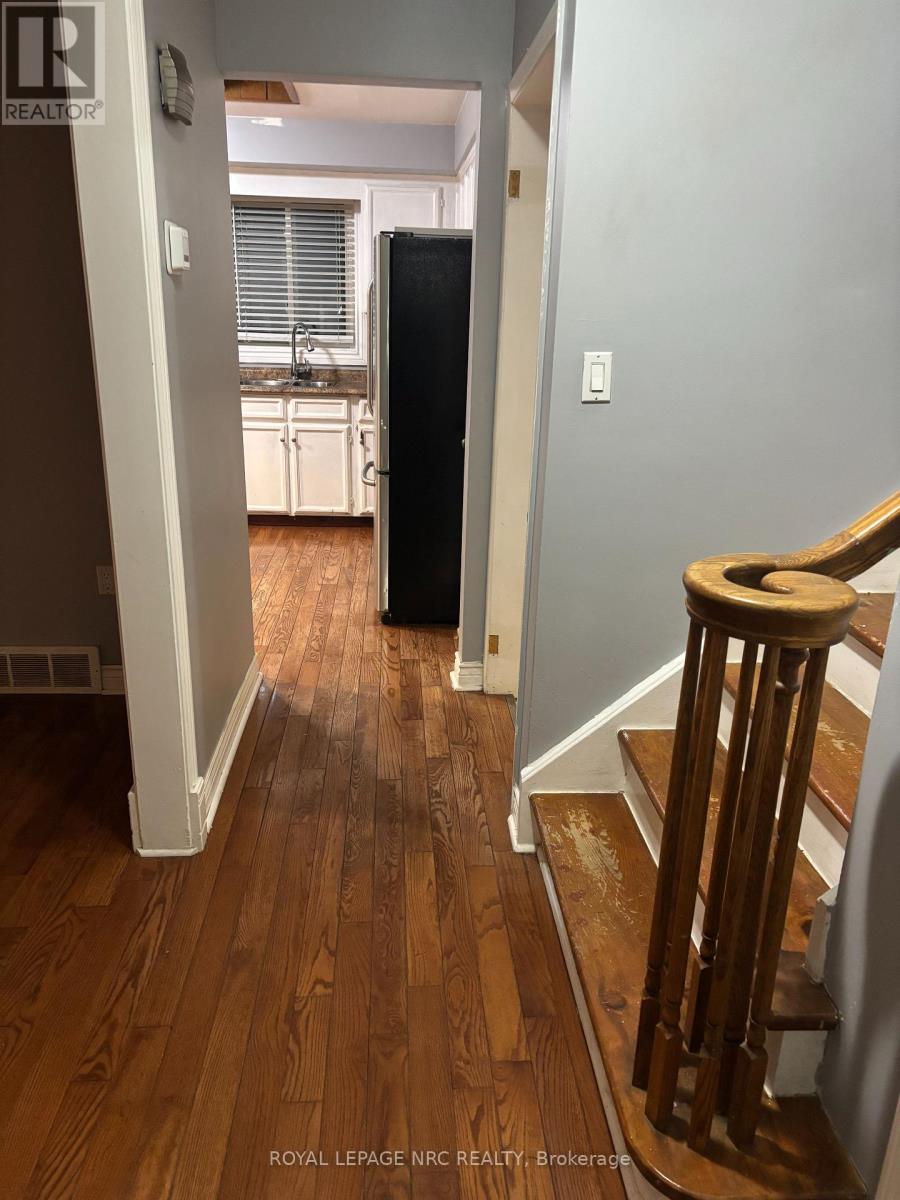 19 Cambria Drive, St. Catharines, Ontario  L2N 6K5 - Photo 4 - X12649070