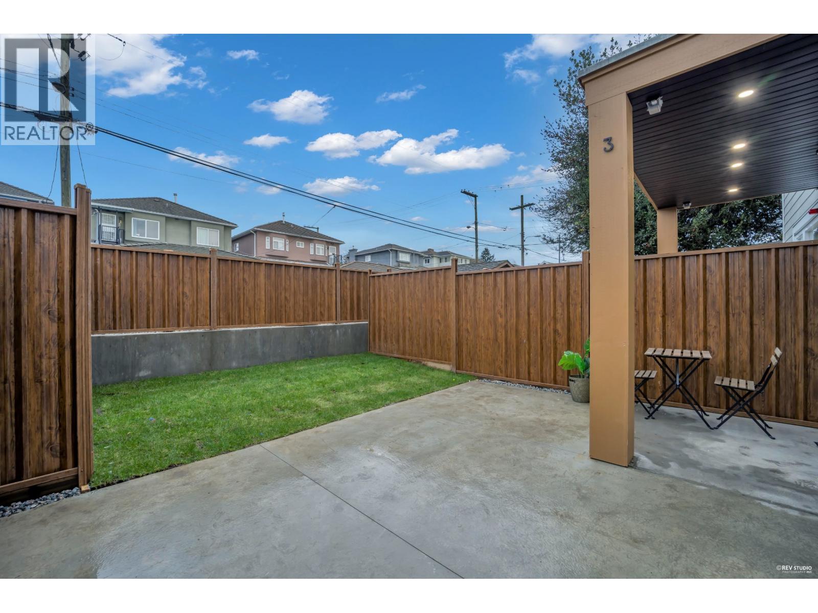 3 1577 E 58th Avenue, Vancouver, British Columbia  V5P 2C1 - Photo 3 - R3074119