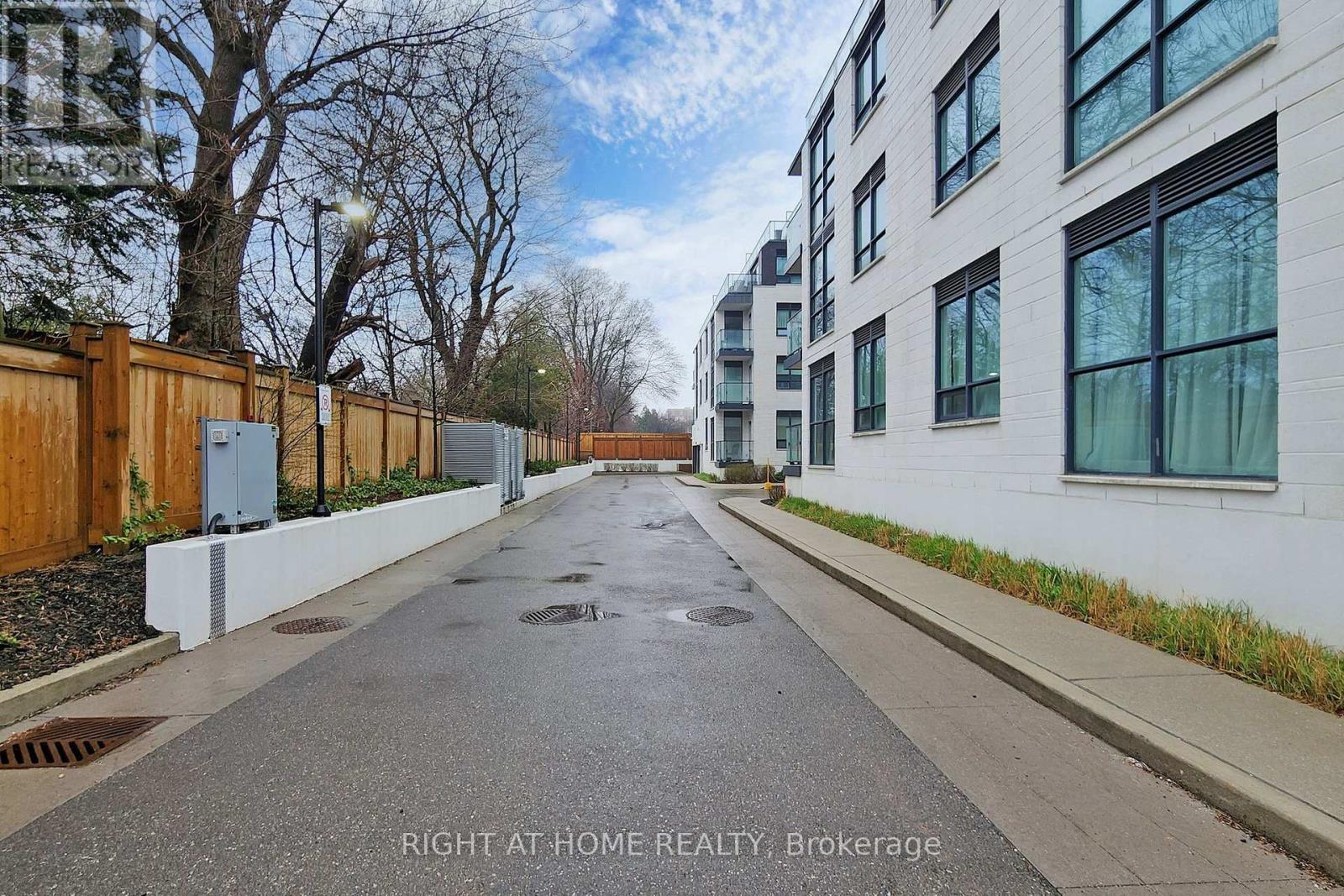 610 - 741 Sheppard Avenue W, Toronto, Ontario  M3H 0C9 - Photo 46 - C12649080