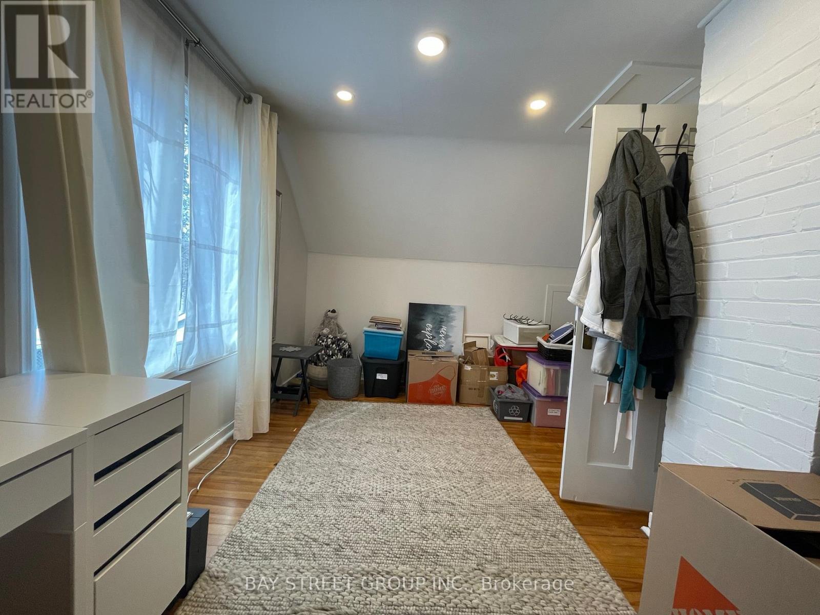 103 Uno Drive, Toronto, Ontario  M8Z 3P2 - Photo 17 - W12649086