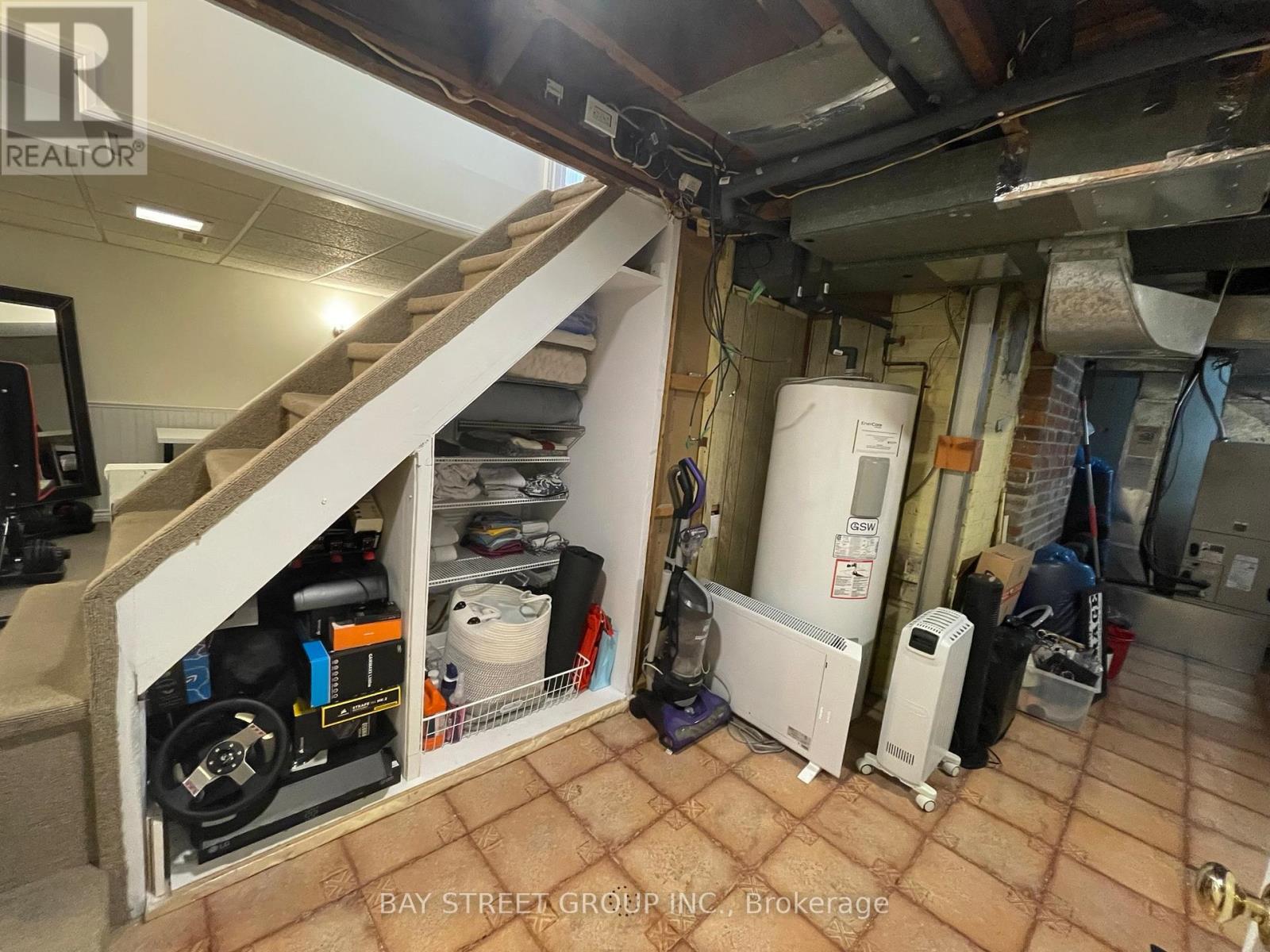 103 Uno Drive, Toronto, Ontario  M8Z 3P2 - Photo 24 - W12649086