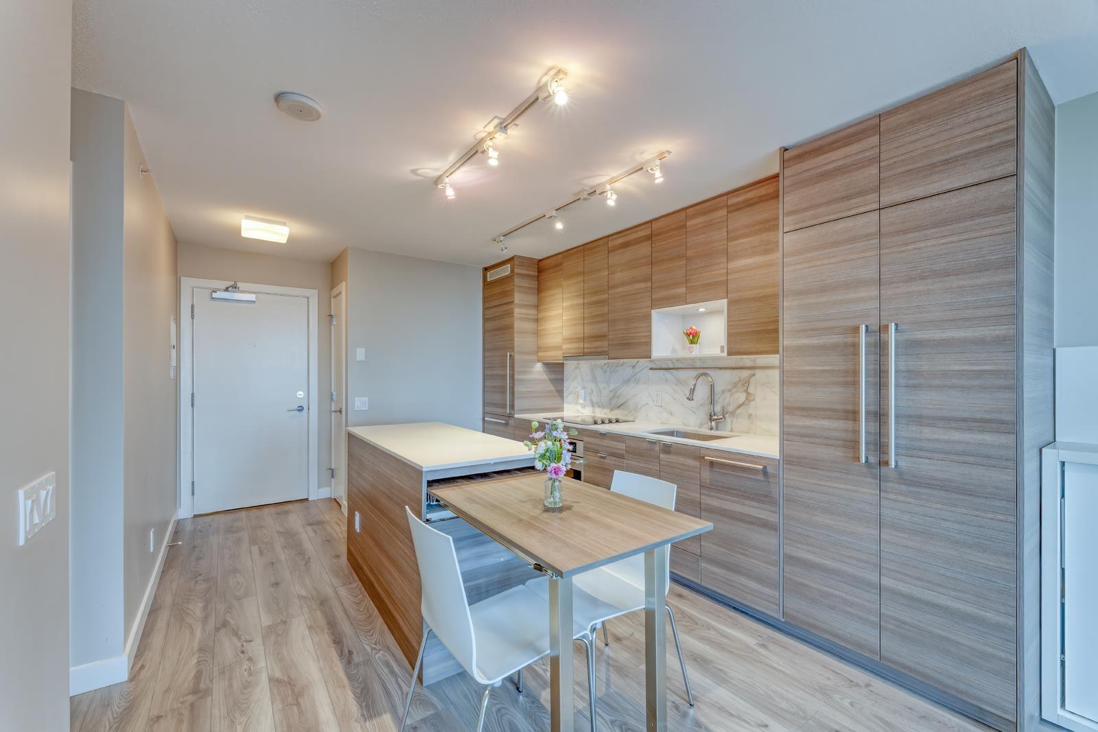 2003 13398 104 Avenue, Surrey, British Columbia  V3T 1V6 - Photo 3 - R3074812