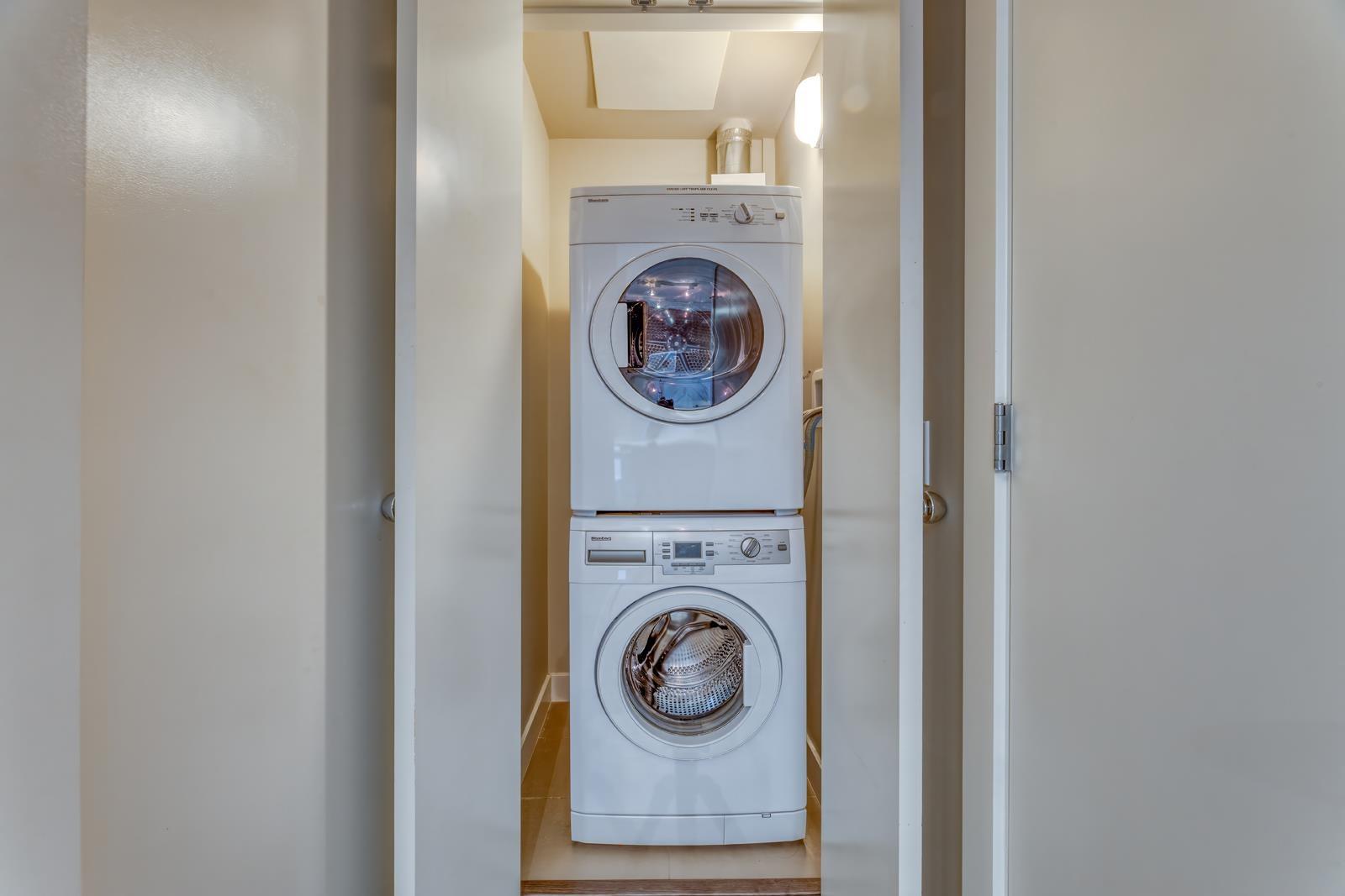 2003 13398 104 Avenue, Surrey, British Columbia  V3T 1V6 - Photo 13 - R3074812