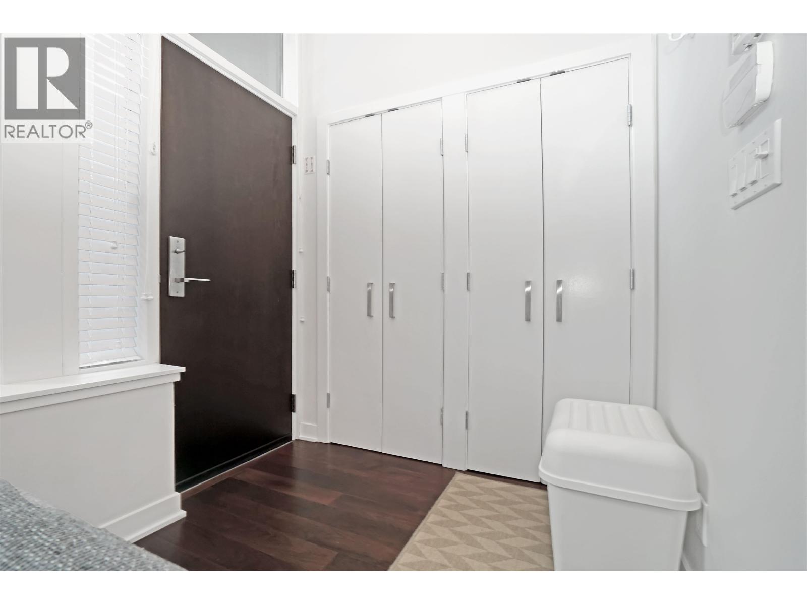 1045 Richards Street, Vancouver, British Columbia  V6B 0C2 - Photo 3 - R3074866