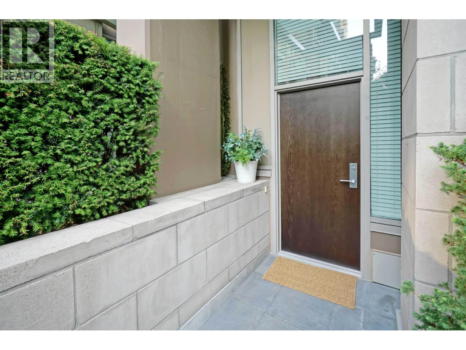 1045 Richards Street, Vancouver, British Columbia  V6B 0C2 - Photo 2 - R3074866