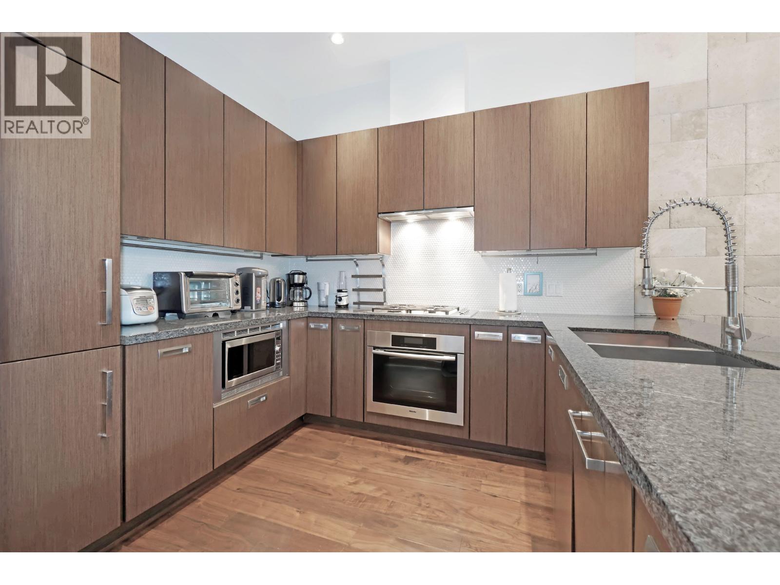 1045 Richards Street, Vancouver, British Columbia  V6B 0C2 - Photo 8 - R3074866